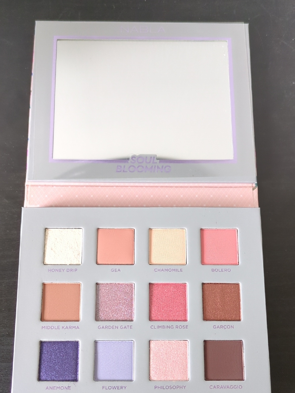 Nabla Soul Blooming palette
